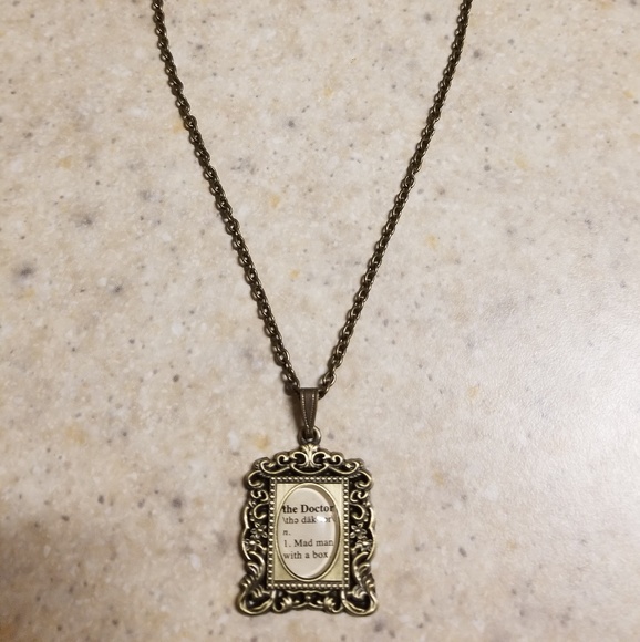 Hot Topic Jewelry - Doctor Who "The Doctor Definition" Necklace